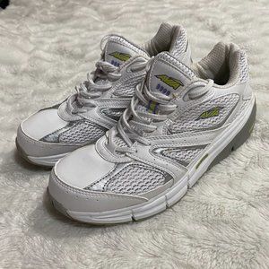 AVIA Avi-Motion Women's White & Gray Synthetic Arch Rocker Shoes Size US 10